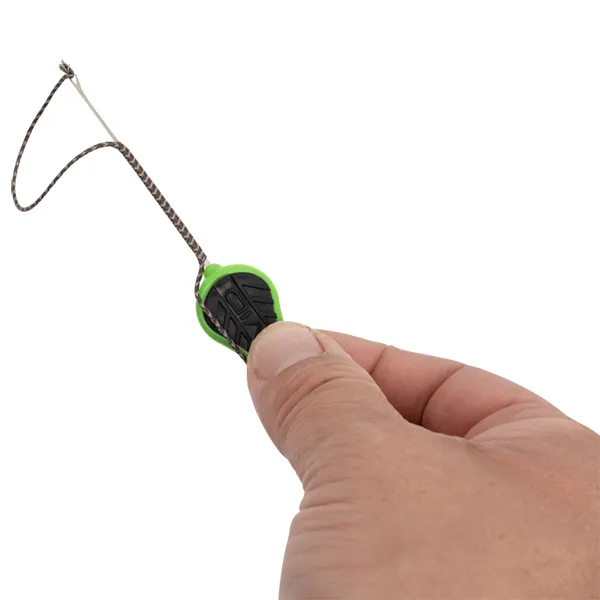 Avid Re-Rig Splicing Needle In Use