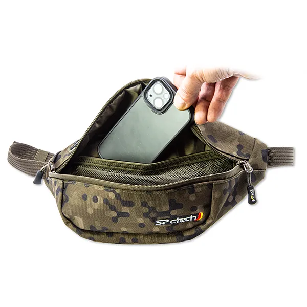 Solar SP C-Tech Sling Bag In Use